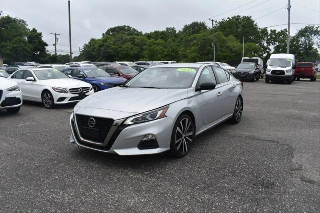 2022 Nissan Altima SR FWD for sale in Patchogue, NY