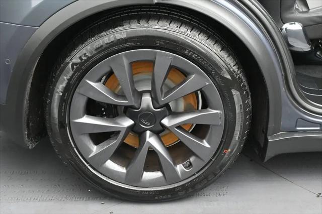 2023 Tesla Model X Standard Range
