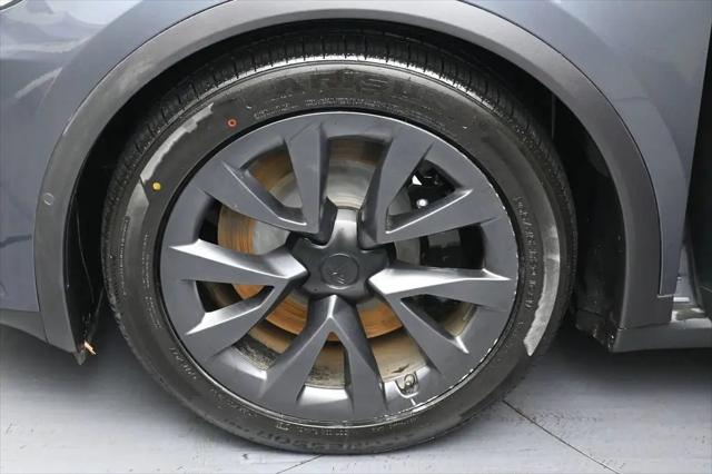 2023 Tesla Model X Standard Range