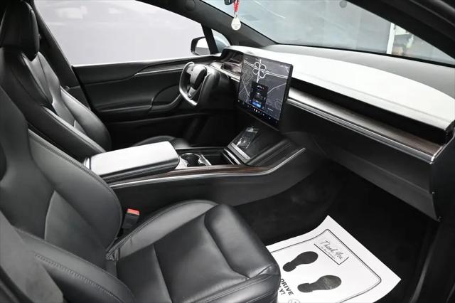 2023 Tesla Model X Standard Range
