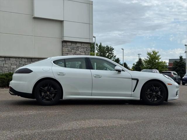 2016 Porsche Panamera S