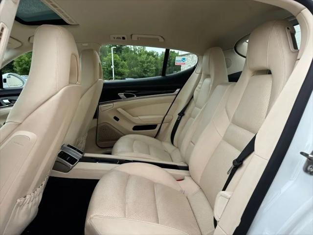 2016 Porsche Panamera S