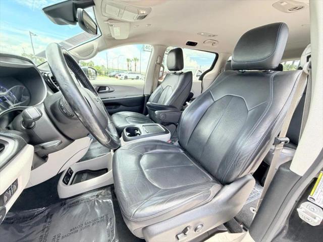 2021 Chrysler Pacifica Touring L