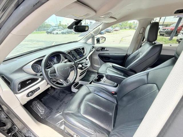 2021 Chrysler Pacifica Touring L