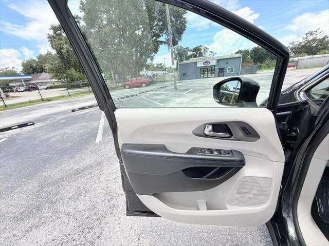 2021 Chrysler Pacifica Touring L