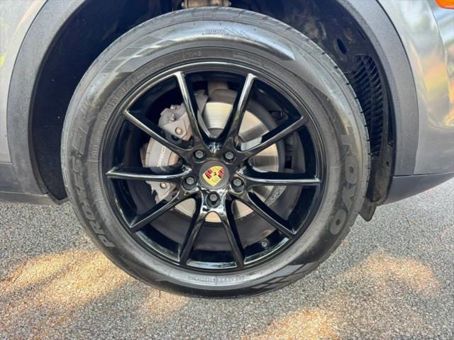 2019 Porsche Cayenne Base