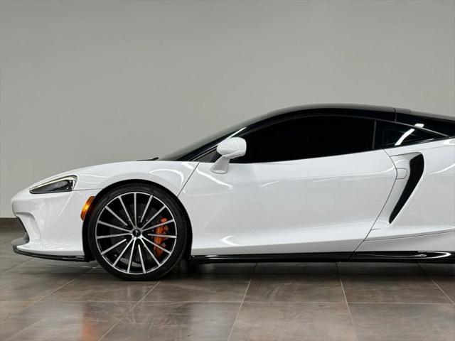 2023 McLaren GT Base