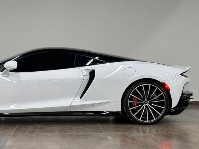 2023 McLaren GT Base
