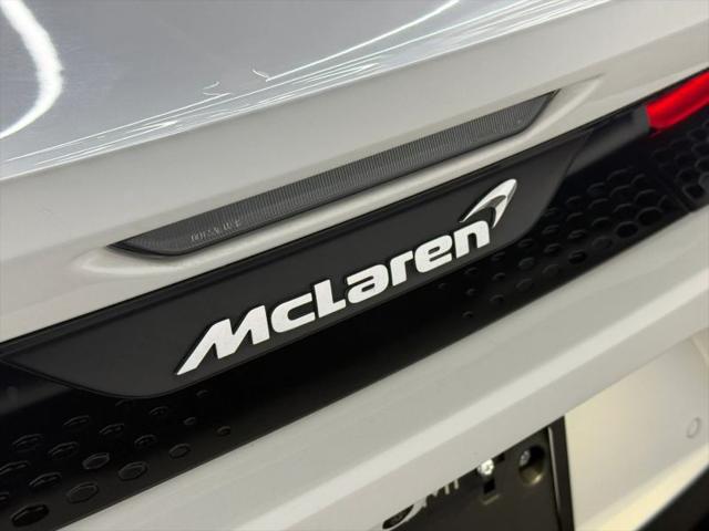 2023 McLaren GT Base