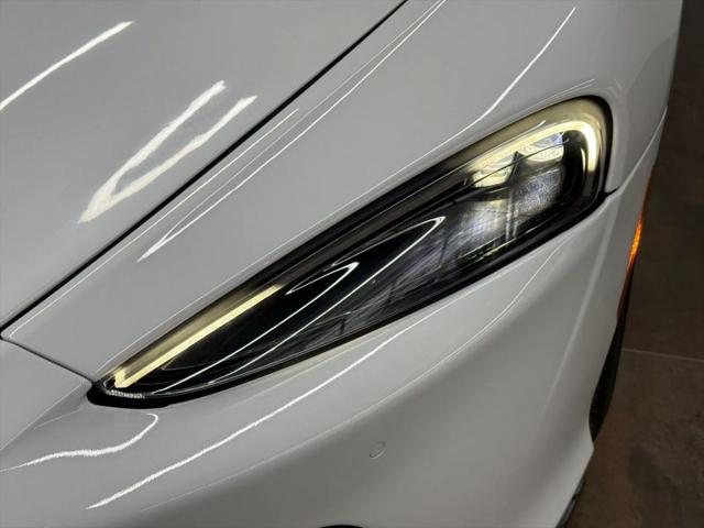 2023 McLaren GT Base