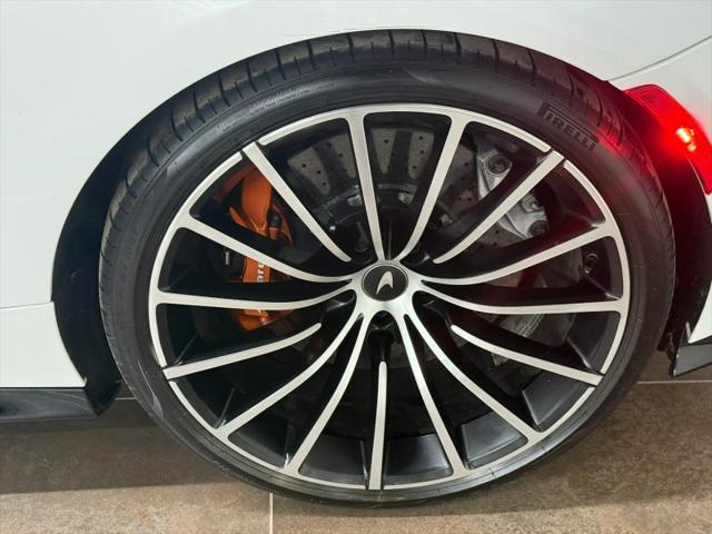 2023 McLaren GT Base