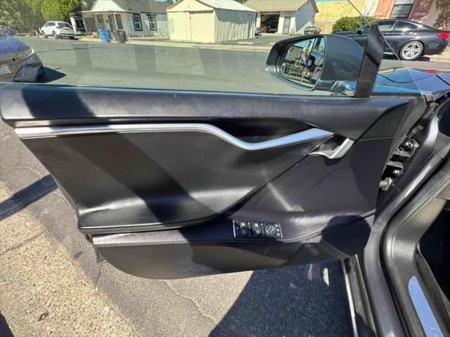 2016 Tesla Model S 90D