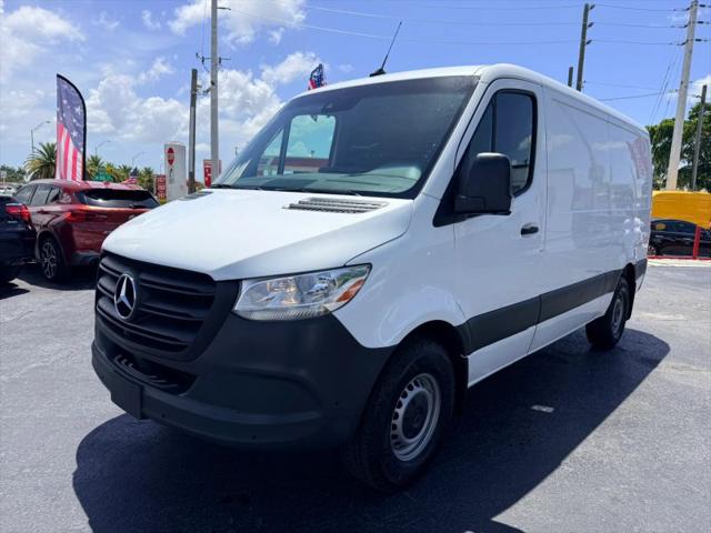 2022 Mercedes-Benz Sprinter 1500 Standard Roof I4 for sale in Miami, FL