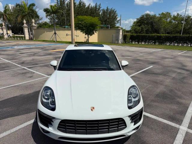 2017 Porsche Macan Base