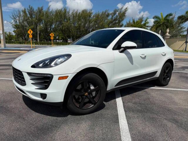 2017 Porsche Macan Base