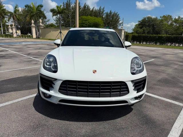 2017 Porsche Macan Base