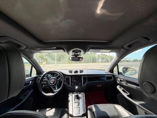 2017 Porsche Macan Base