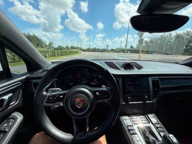 2017 Porsche Macan Base