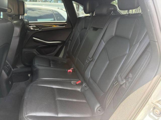 2017 Porsche Macan Base