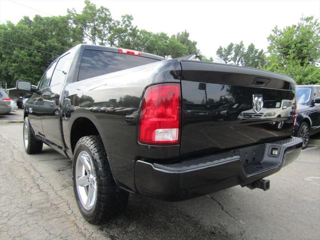 2017 Ram 1500 Express Crew Cab 4x4 57 Box
