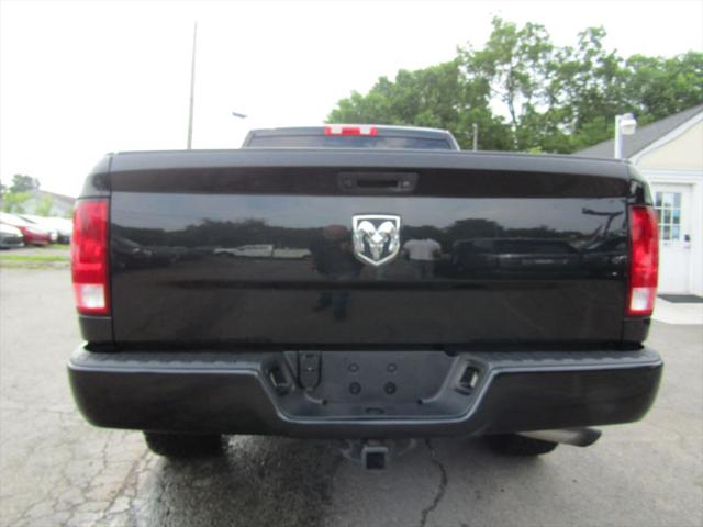 2017 Ram 1500 Express Crew Cab 4x4 57 Box