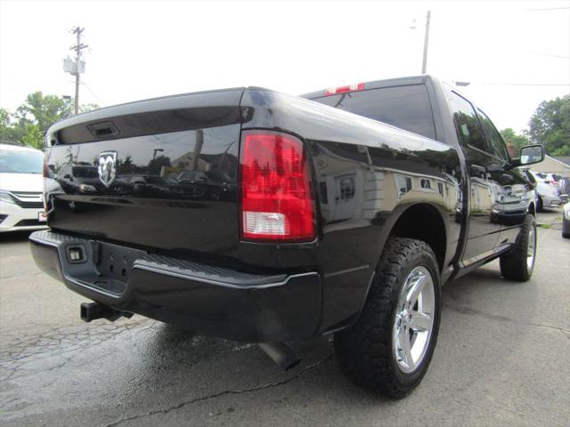 2017 Ram 1500 Express Crew Cab 4x4 57 Box