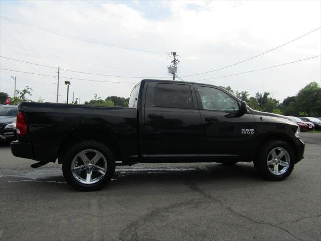 2017 Ram 1500 Express Crew Cab 4x4 57 Box
