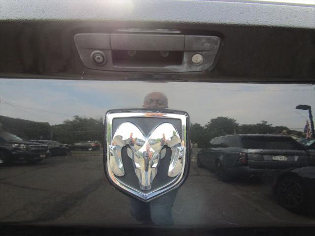 2017 Ram 1500 Express Crew Cab 4x4 57 Box