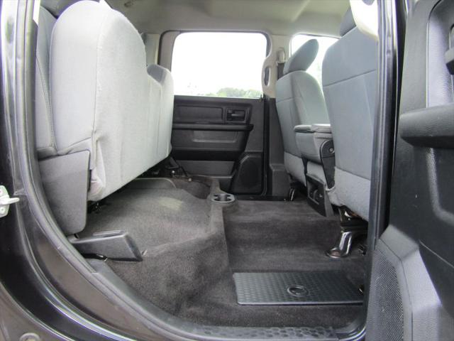 2017 Ram 1500 Express Crew Cab 4x4 57 Box