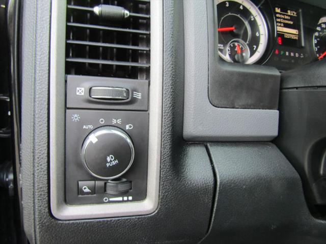 2017 Ram 1500 Express Crew Cab 4x4 57 Box