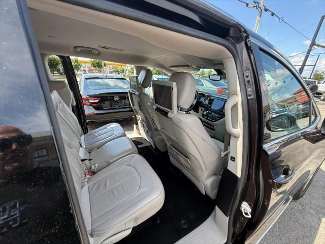2017 Chrysler Pacifica Touring-L Plus