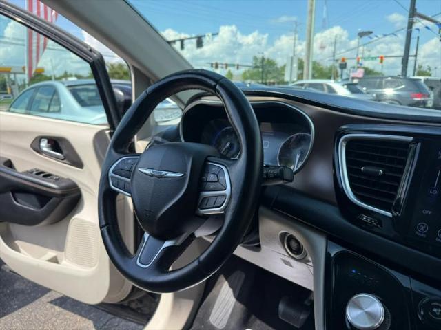 2017 Chrysler Pacifica Touring-L Plus