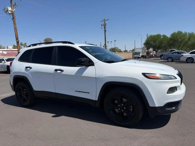 2016 Jeep Cherokee Altitude for sale in Glendale, AZ