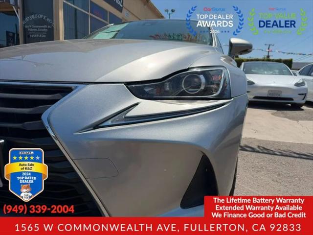 2017 Lexus IS 200t 200t