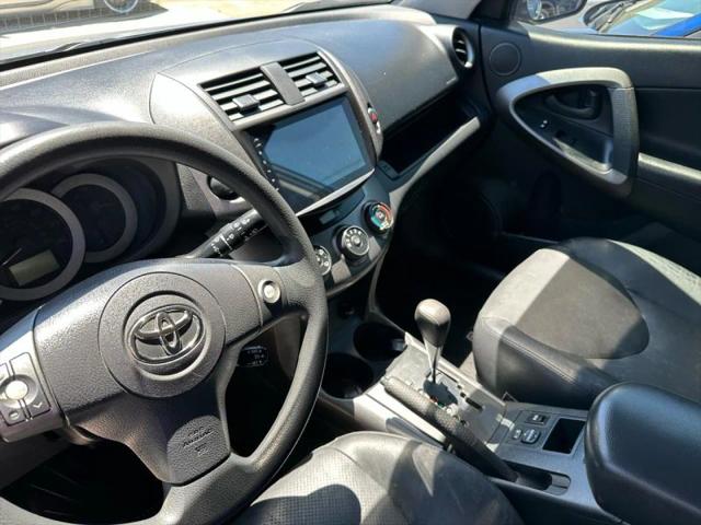 2009 Toyota RAV4 Sport