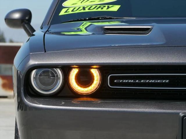 2022 Dodge Challenger SXT