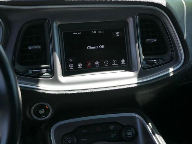 2022 Dodge Challenger SXT
