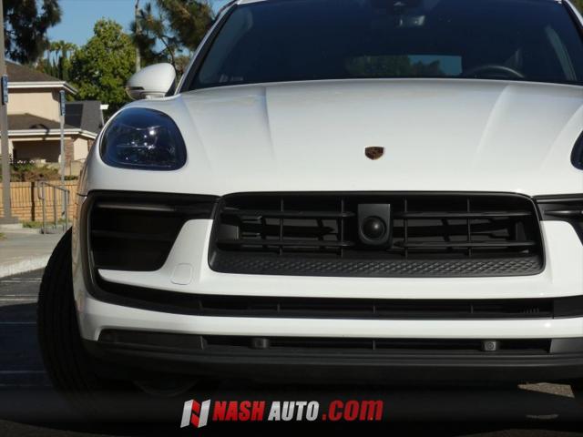 2024 Porsche Macan T