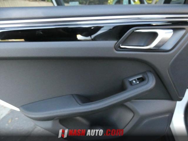 2024 Porsche Macan T