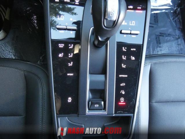 2024 Porsche Macan T