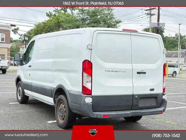 2016 Ford Transit w/Sliding Side Door w/RWB