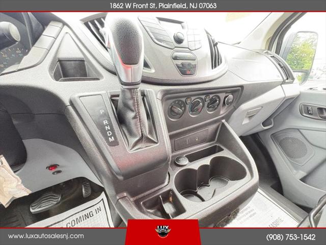 2016 Ford Transit w/Sliding Side Door w/RWB