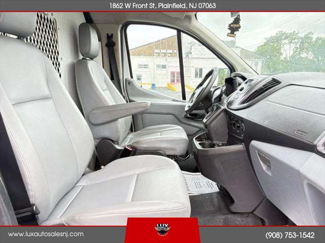 2016 Ford Transit w/Sliding Side Door w/RWB