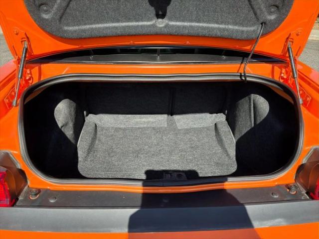 2014 Dodge Challenger Shaker Pkg