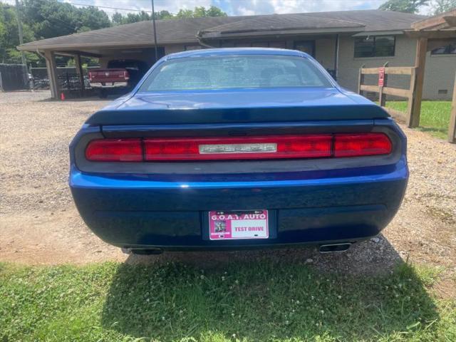2012 Dodge Challenger SXT