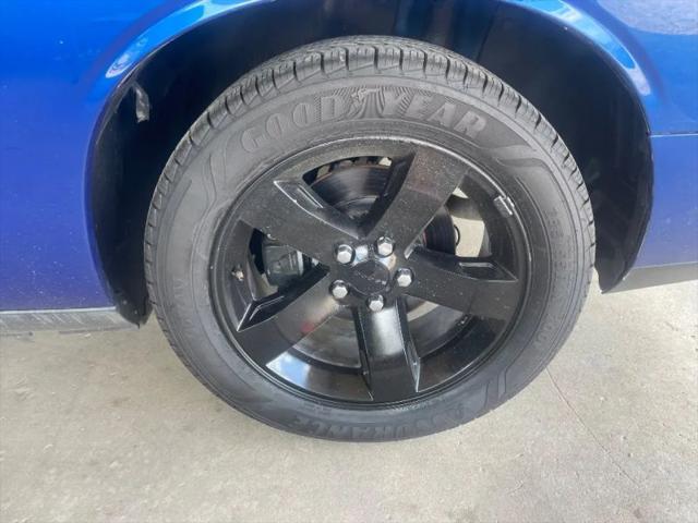 2012 Dodge Challenger SXT