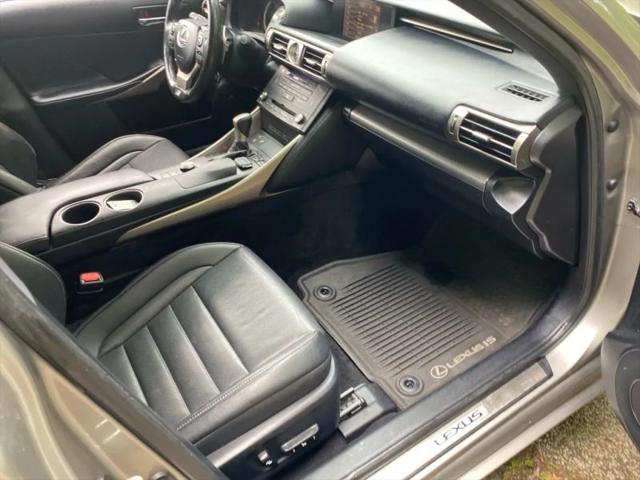 2015 Lexus IS 250 Crafted Line