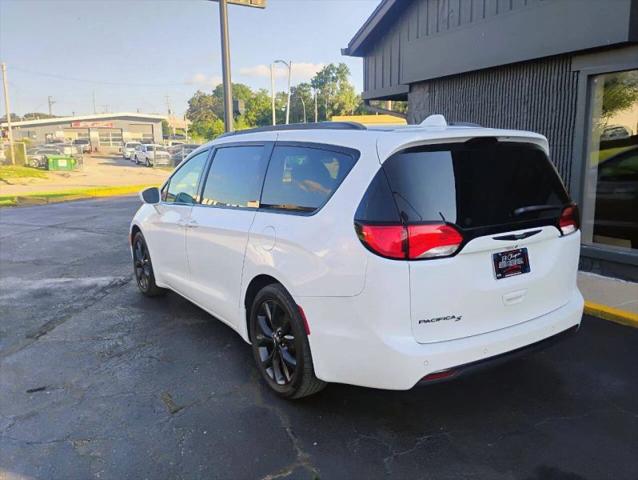 2018 Chrysler Pacifica Touring Plus