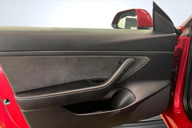 2021 Tesla Model 3 Standard Range Plus Rear-Wheel Drive