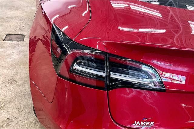 2021 Tesla Model 3 Standard Range Plus Rear-Wheel Drive